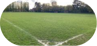 Terrain de football de Piéton